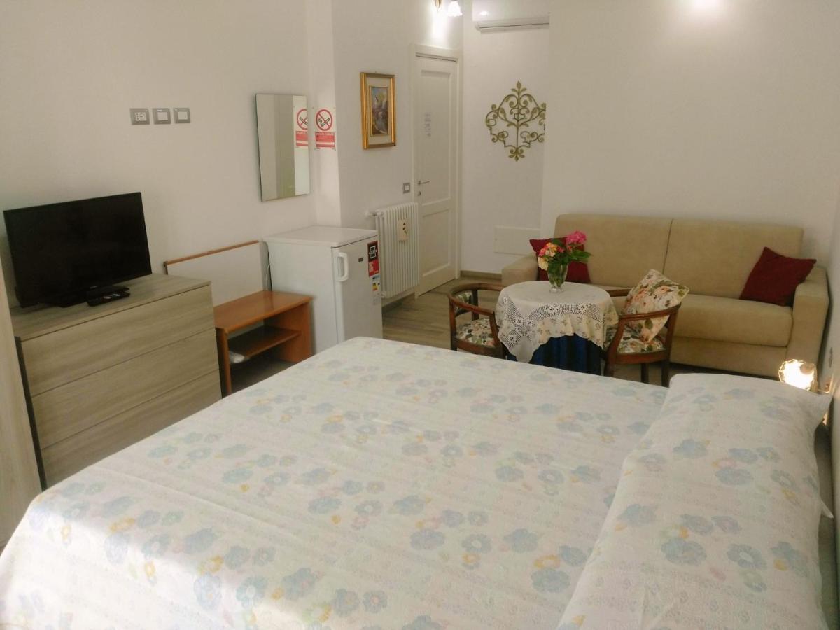 B&B Sweet Dreams Ντιάνο Μαρίνα Εξωτερικό φωτογραφία