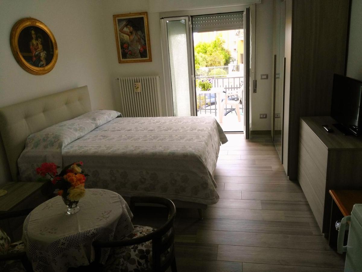 B&B Sweet Dreams Ντιάνο Μαρίνα Εξωτερικό φωτογραφία